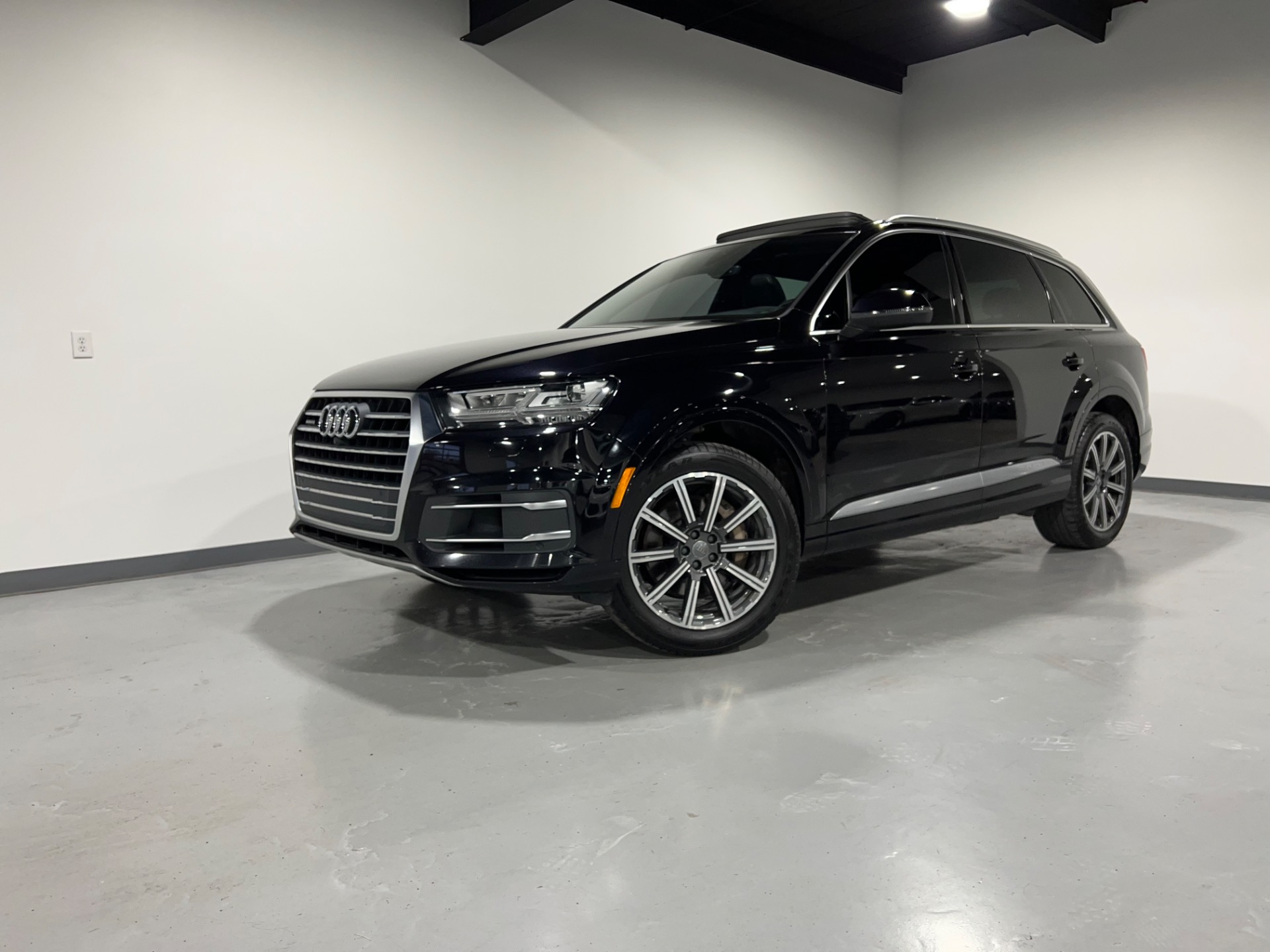 Used 2017 Orca Black Metallic Audi Q7 premium plus awd 3.0T quattro Premium Plus For Sale Sold Prime Motorz Stock 4029