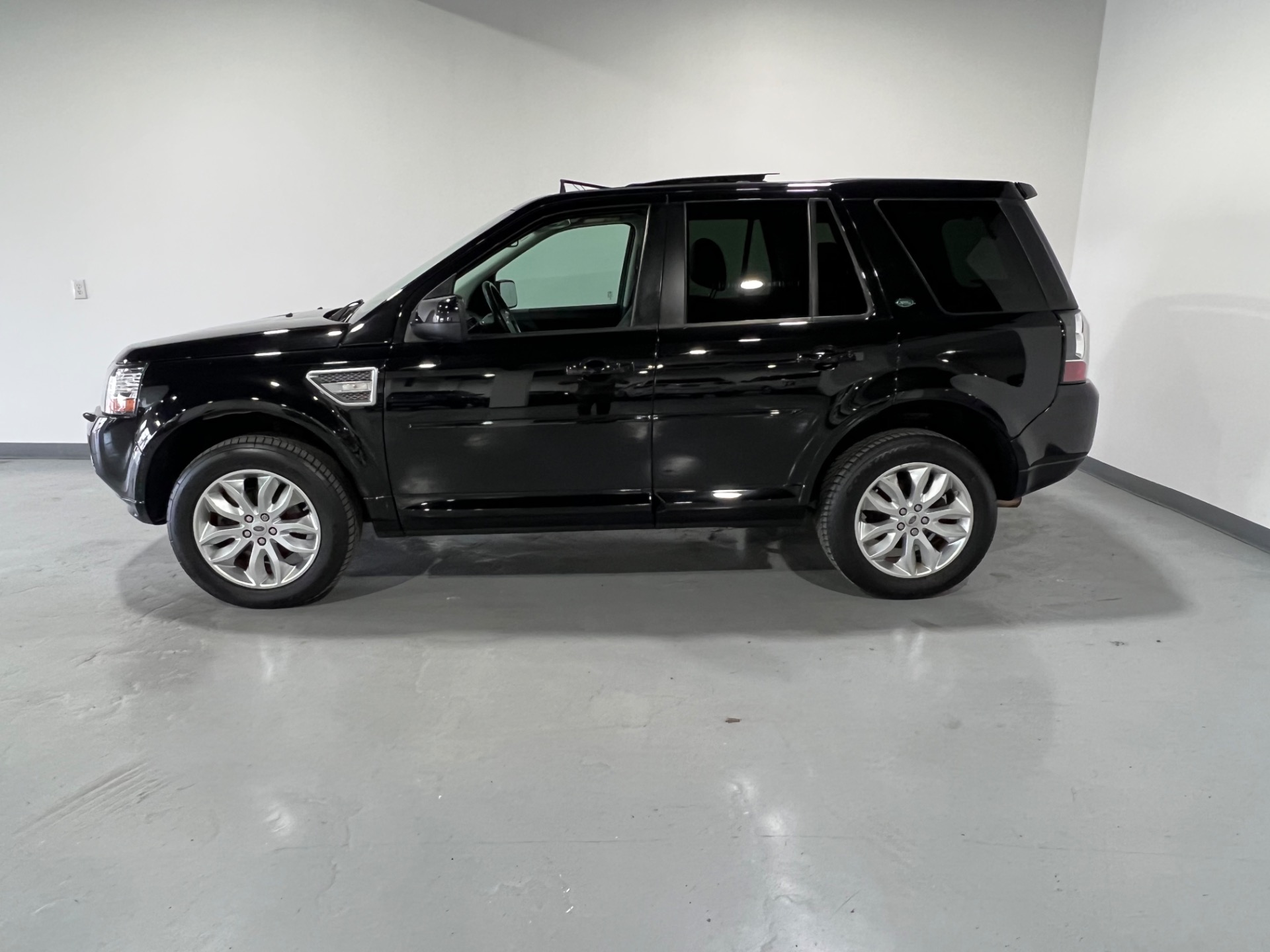 Used 2014 Santorini Black Metallic Land Rover LR2 AWD For Sale (Sold)