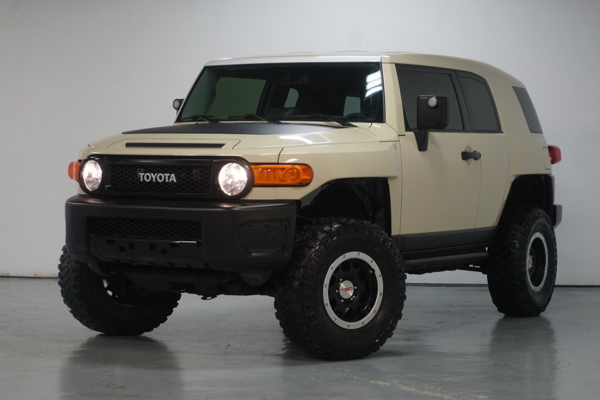 Used 2010 Toyota Fj Cruiser Sr Trail Teams Special Edt Pkg For