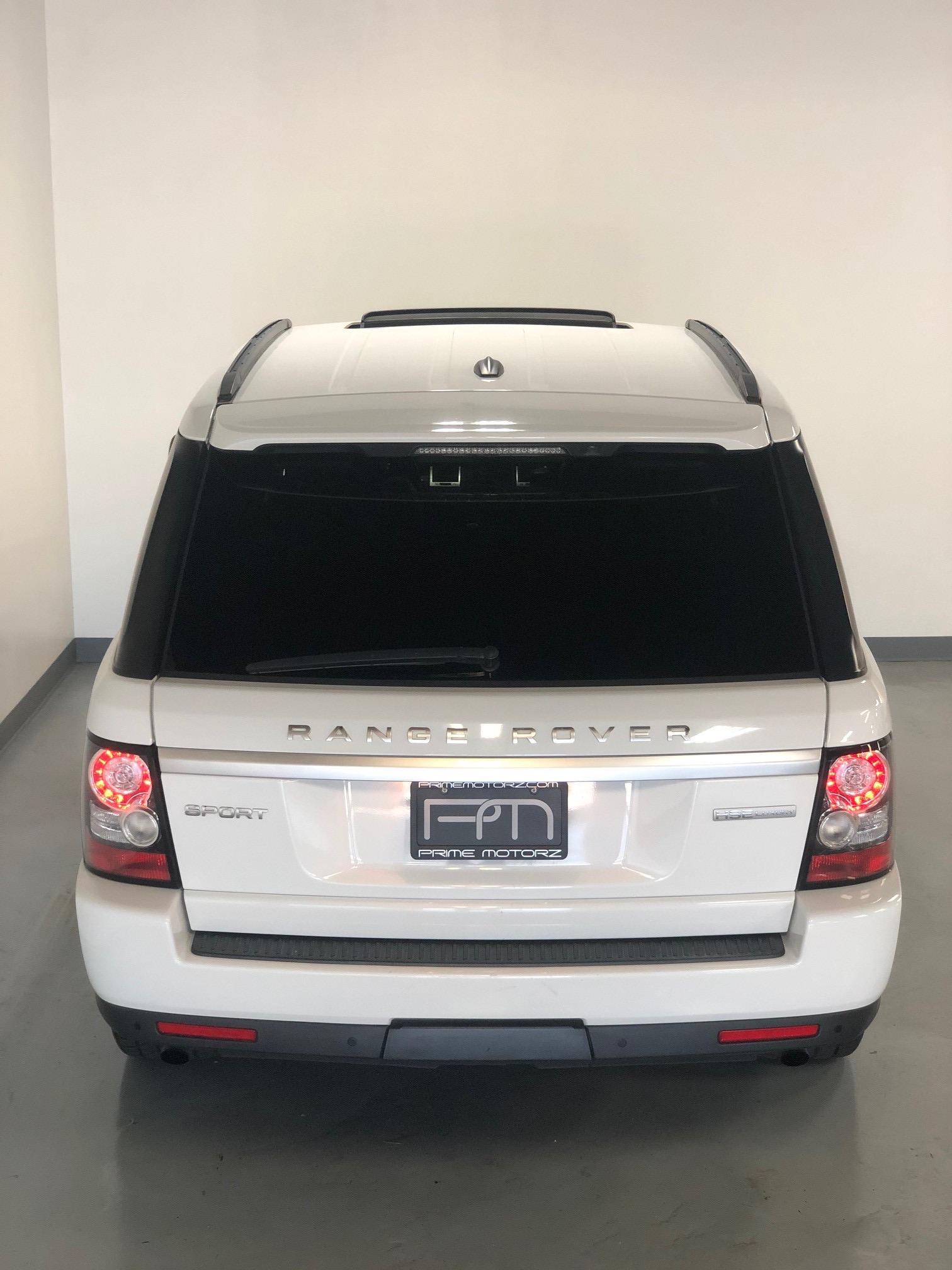 Used 2013 Fuji White Land Rover Range Rover Sport HSE LUX AWD HSE