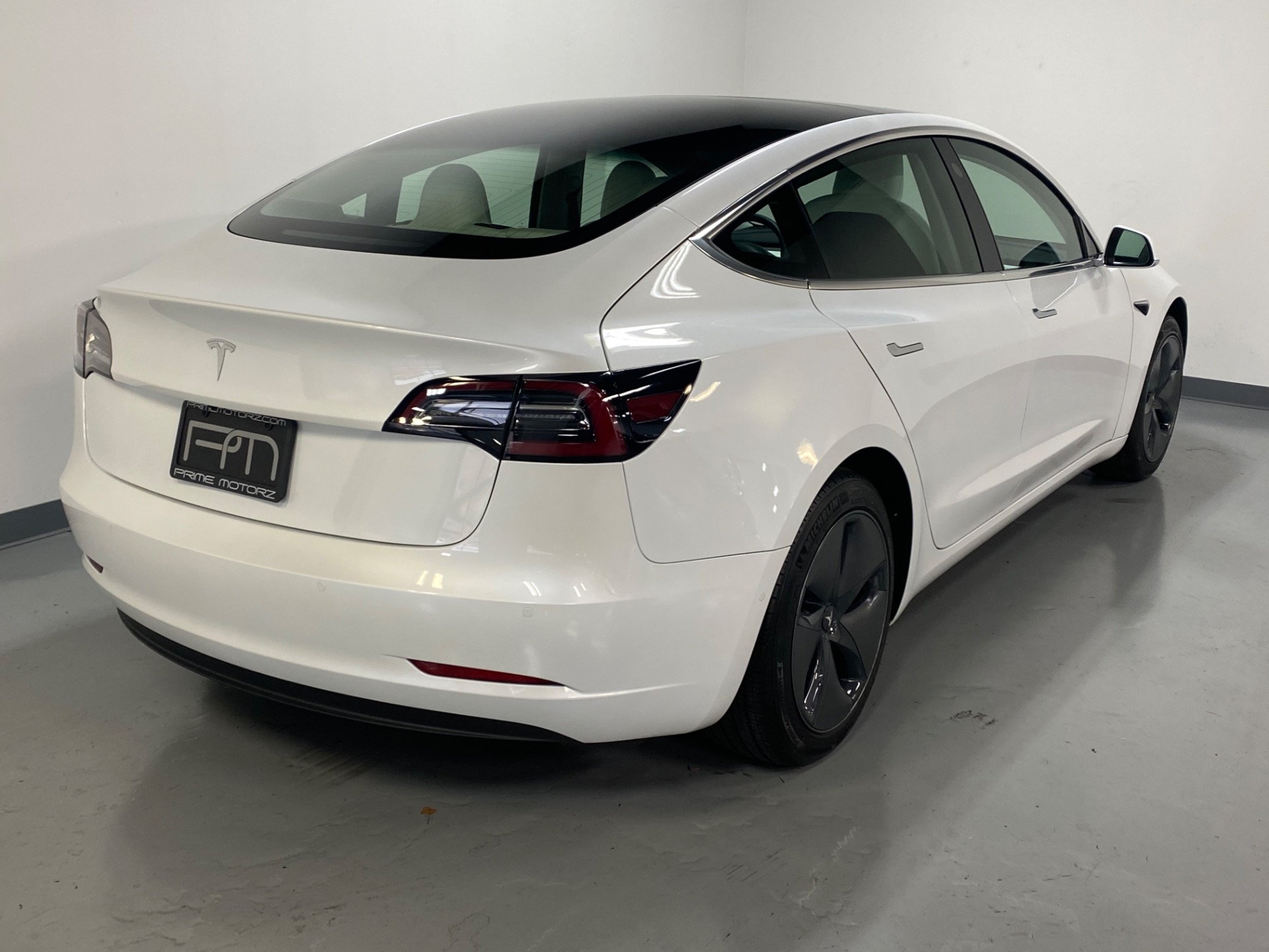 Used 2020 Pearl White Multi-Coat Tesla Model 3 Standard Range Plus For Sale  (Sold)